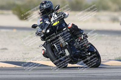 media/Jan-15-2026-Racers Edge (Thu) [[dfebeb70ab]]/3-B Group/Session 4 (Turn 5)/